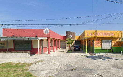 PLAZA COMERCIAL EN RENTA EN APODACA