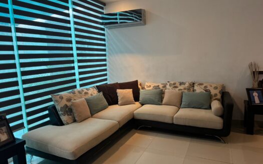 CASA EN VENTA EN PRIVADAS DE ANAHUAC CVN 32