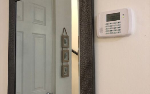 CASA EN RENTA AMUEBLADA EN APODACA CR-0240