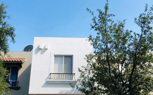 CASA EN RENTA AMUEBLADA EN APODACA CR-0240