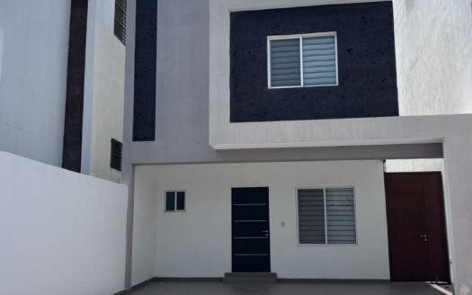 CASA EN RENTA AMUEBLADA EN ESCOBEDO